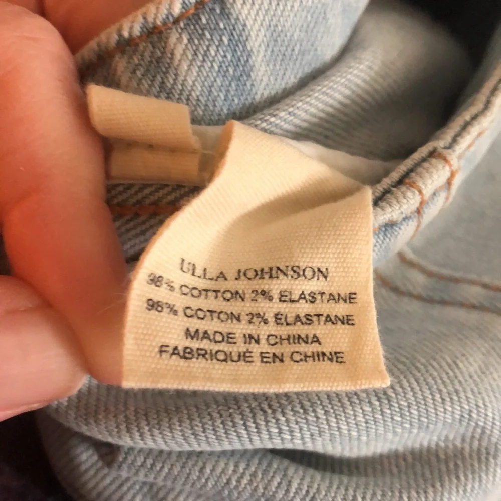 Ulla Johnson High-Rise Wide Leg Light Wash Ellis Jeans, Size 6. - Picture 12 of 15